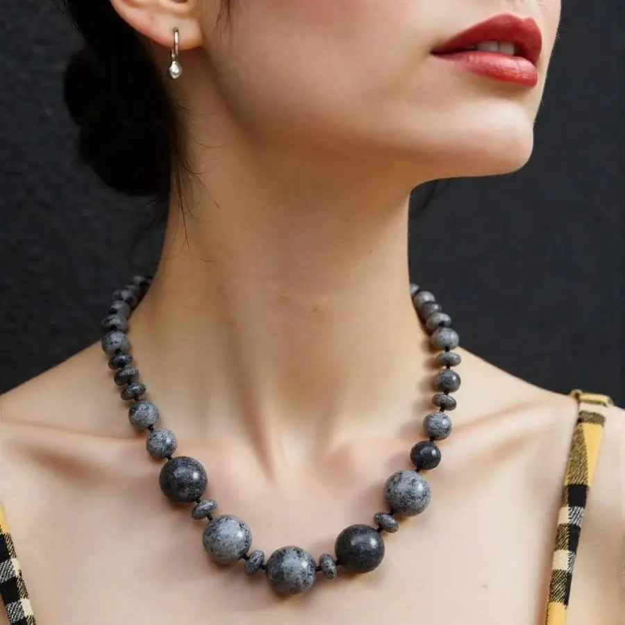 Gemstone Necklace Banner 2